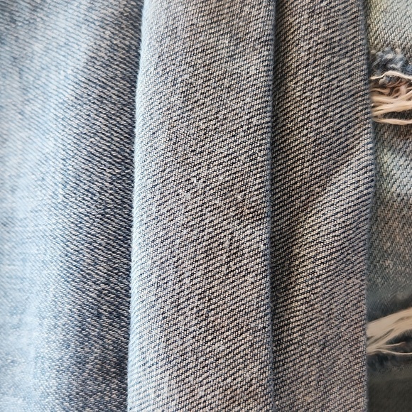 Old Navy shorts 16 - Picture 2 of 3